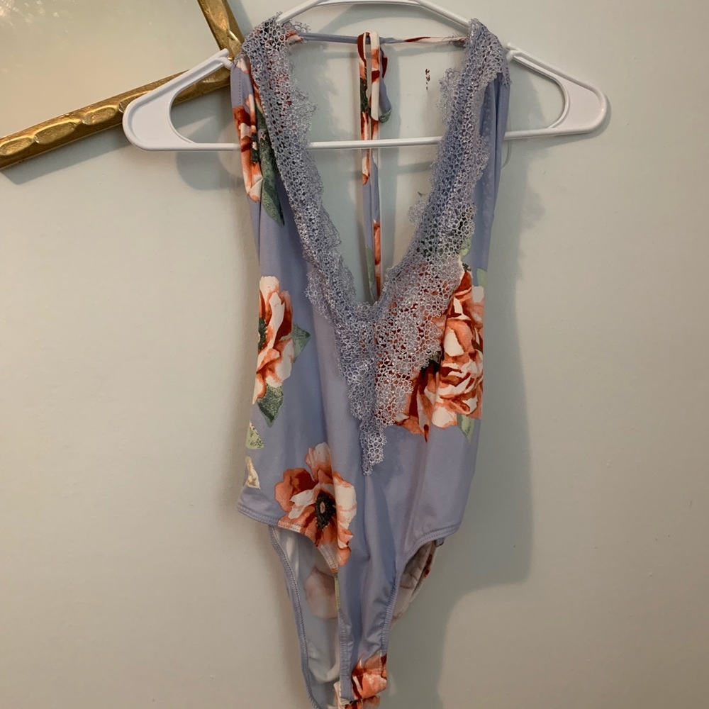 Fashion nova bodysuit